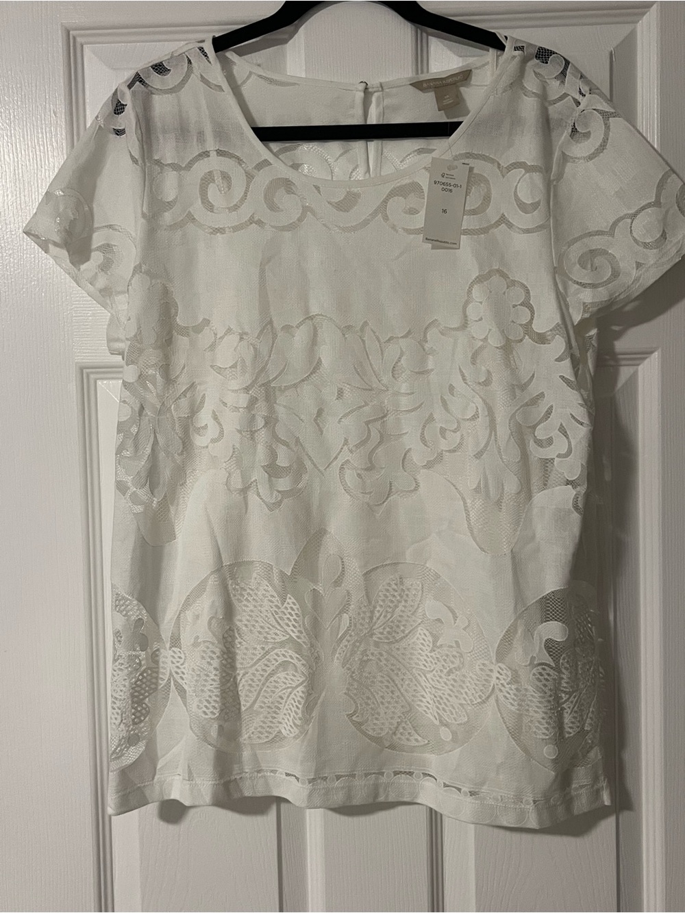 Banana Republic White Lace Overlay Short-Sleeve Blouse w/ built in cami